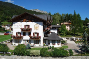 Отель Piccolo Hotel Suite Resort, Андало